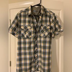 Kuhl 100% poly casual shirt